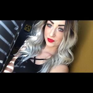 Meet your Posher, Tessa